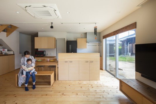 岸和田の家－wide eaves house－